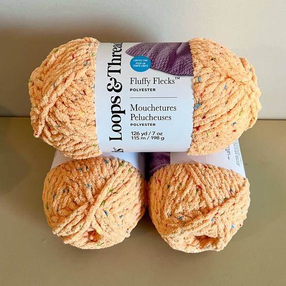 Loops & Threads Fluffy Flecks Yarn in Orange - Picture 1 of 8